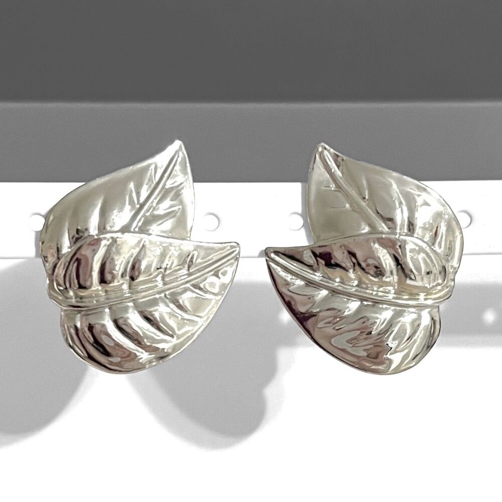 VTG Leaf Earrings Bright Silver Tone Metal Chunky Pierced Shiny Statement Retro
